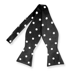 ungebundene Fliege schwarz weiß